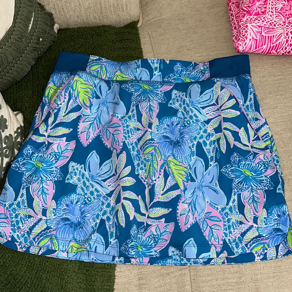 Used Lilly luxletic skort size S
